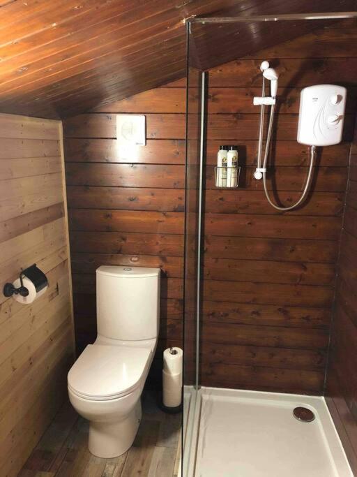 Апартаменты Unique Tiny House Near 3 Peaks - The Zedshed Bentham Экстерьер фото