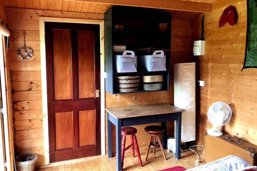 Апартаменты Unique Tiny House Near 3 Peaks - The Zedshed Bentham Экстерьер фото